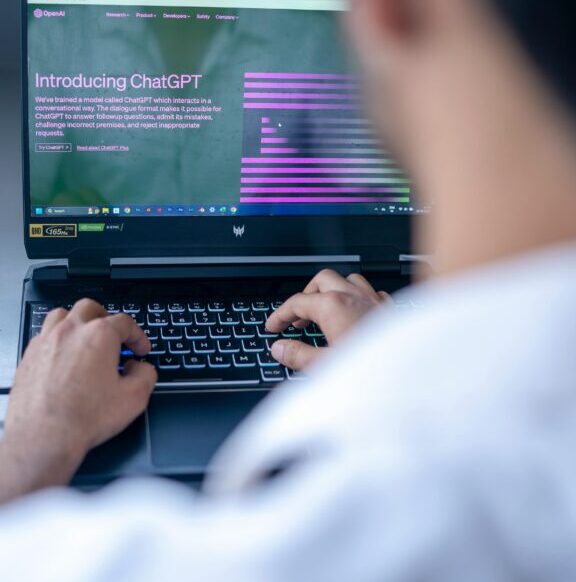 pexels-viralyft-16544949-576×1024